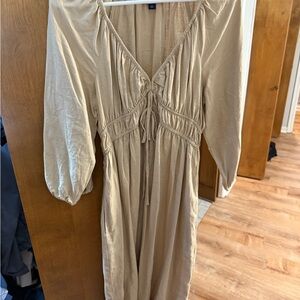 Universal Thread Tan Midi Dress